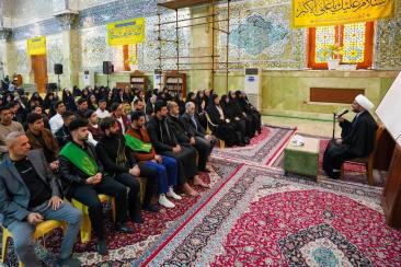 طلبة وأساتذة علوم القرآن والحديث في رحاب العتبة العسكرية المقدسة