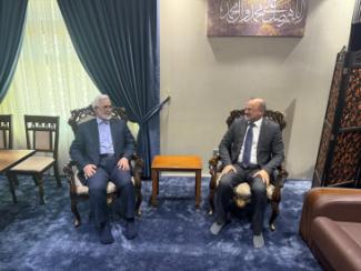 عميد كلية الإمام الكاظم (ع) يلتقي رئيس ديوان الوقف الشيعي لبحث ملفات إدارية وعلمية