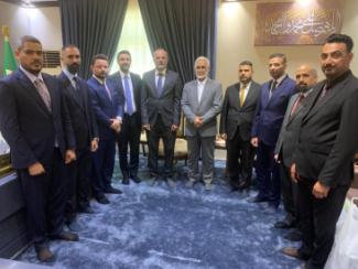 High-Level Meeting Between Shia Waqf Divan and Imam Al-Kadhim University College to Enhance Institut