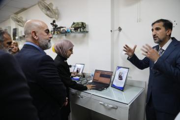 مشاريع مبتكرة وتقنيات حديثة في المعرض التاسع لمشاريع التخرج بكلية الإمام الكاظم (ع)