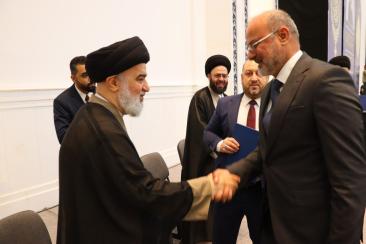 عميد كلية الإمام الكاظم (ع) في صدارة الحضور الأكاديمي باحتفالية “مصحف النجف الأشرف”