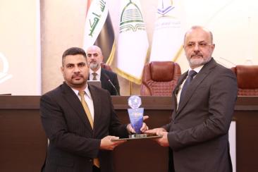 جائزة الإمام الكاظم (ع) للتميّز الأكاديمي تعلن الفائزين بجائزة الكتاب المؤلف
