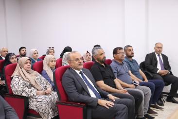 ندوة علمية يقيمها مركز التعليم المستمر  دعما لمبادرة رئاسة الوزراء البيئية في تحسين جودة الهواء وتحق