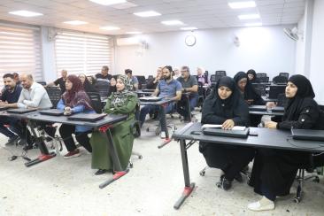شعبة الدفاع المدني والسلامة المهنية تختتم الدورة التدريبية التخصصية (الدفاع المدني والإسعافات الأولي