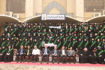  كلية الإمام الكاظم (ع) ترعى حفل تخرج طالباتها ضمن مشروع العباءة الزينبية بالتعاون مع العتبة العباسي