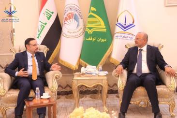 رئيس الجامعة المستنصرية في رحاب كلية الإمام الكاظم (عليه السلام): تعاون علمي ورؤية مشتركة للمستقبل