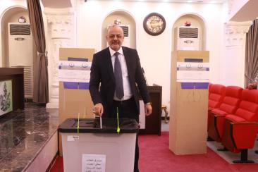 أساتذة كلية الإمام الكاظم (عليه السلام) يشاركون في انتخاب ممثليهم في مجلس الكلية