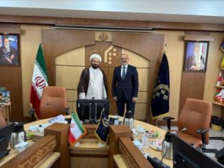 عميد كلية الإمام الكاظم (عليه السلام) يبحث آفاق التعاون العلمي مع جامعتي أصفهان والمصطفى العالمية